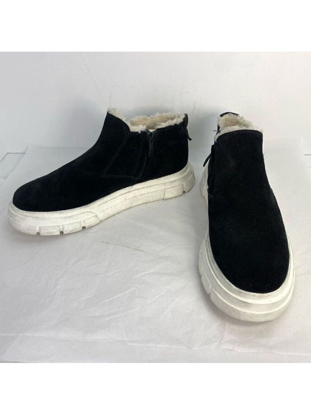 Franco Sarto Core Anoro Faux Fur Zip Sneakers Black Suede Womens Size 8